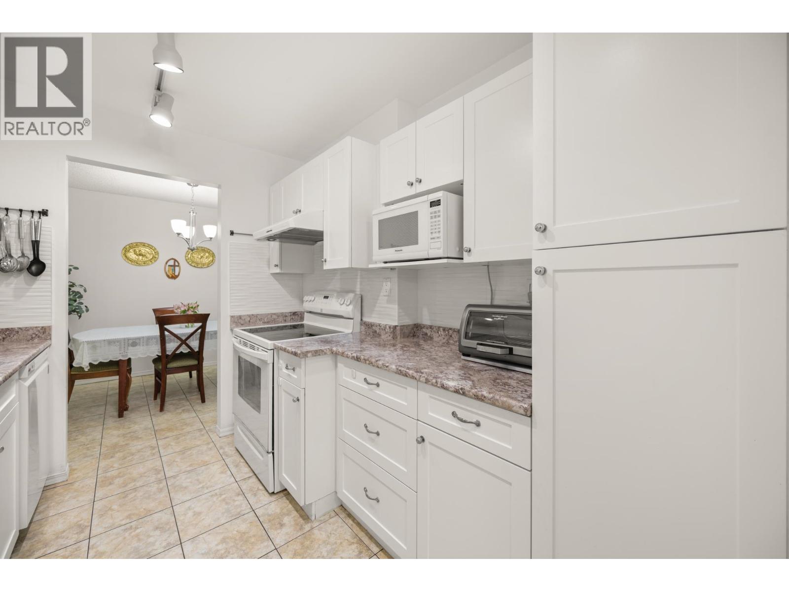203 8840 No. 1 Road, Richmond, British Columbia  V7C 4C1 - Photo 3 - R3125191