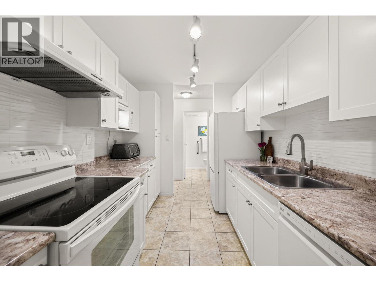 203 8840 No. 1 Road, Richmond, British Columbia  V7C 4C1 - Photo 6 - R3125191