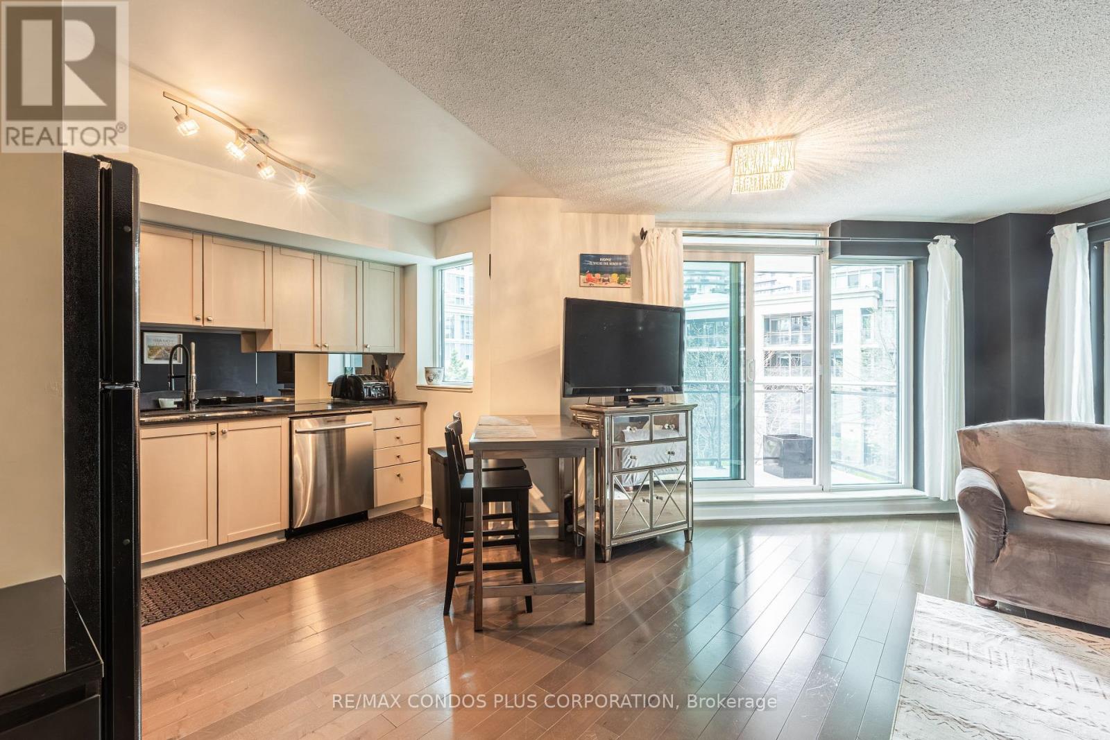 317 - 2119 Lake Shore Boulevard W, Toronto, Ontario M8V 4E8 - Photo 10 - W13138836