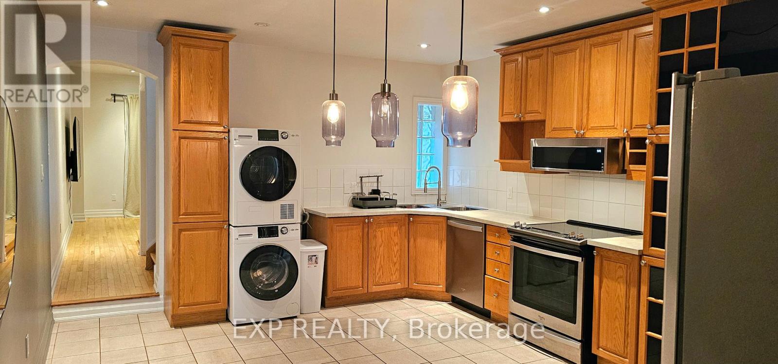 215a Chambers Avenue, Toronto, Ontario  M6M 3L4 - Photo 7 - W13146832