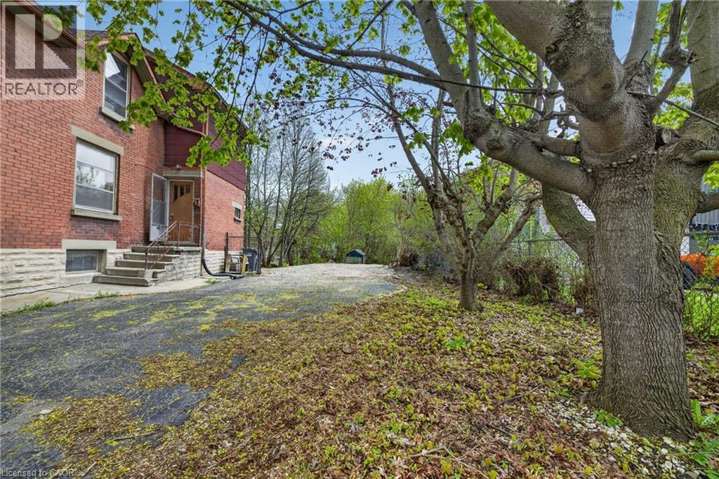 121 Elizabeth Street, Guelph, Ontario  N1E 2X4 - Photo 8 - 40830887