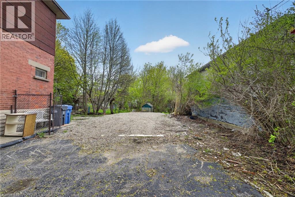121 Elizabeth Street, Guelph, Ontario  N1E 2X4 - Photo 9 - 40830887
