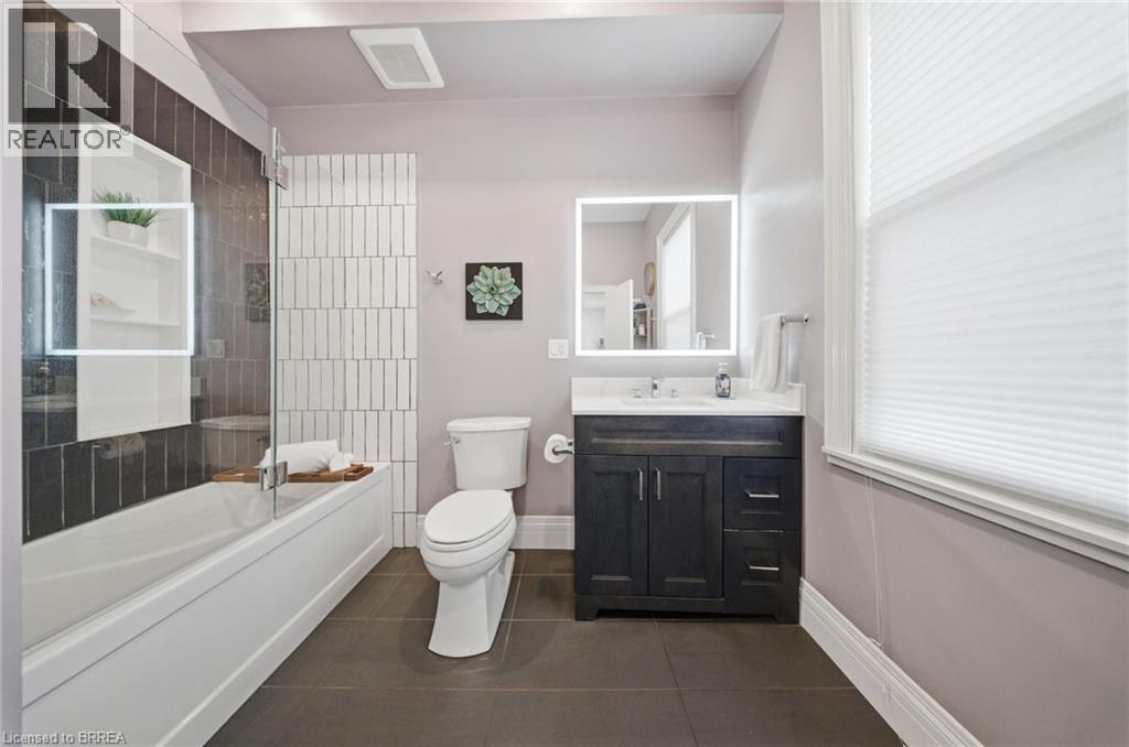 62 Walnut Street, Brantford, Ontario  N3T 1H2 - Photo 12 - 40828534
