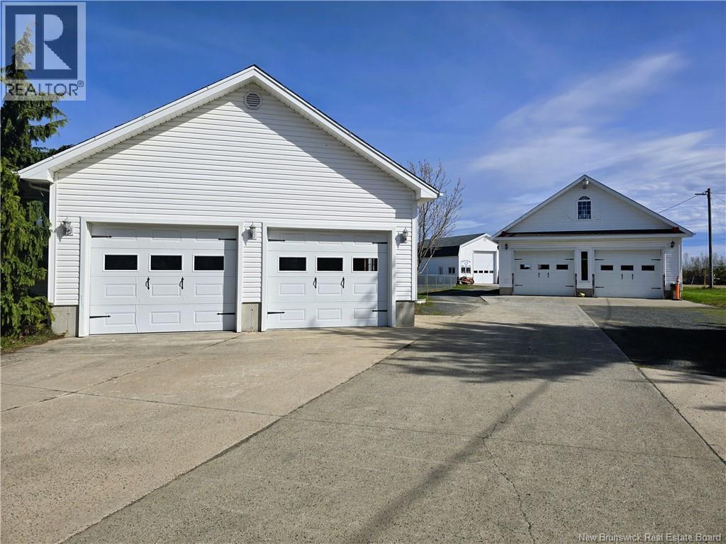 1044 Rue Louis G Daigle, Tracadie, New Brunswick  E1X 1C2 - Photo 3 - NB131964