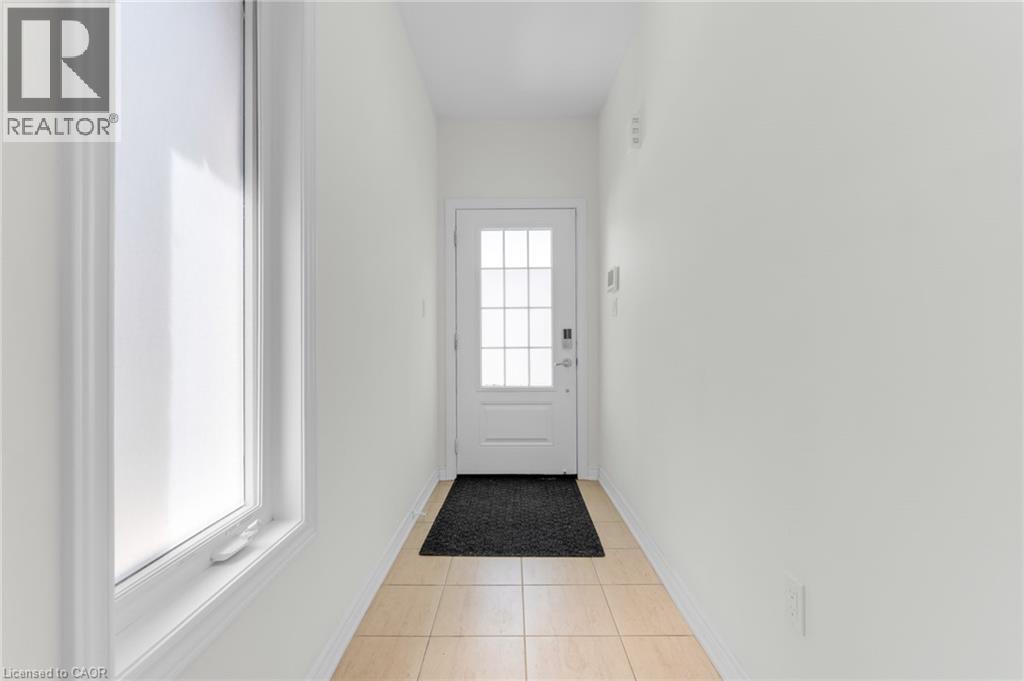 123 Sycamore Street, Welland, Ontario  L3C 0H9 - Photo 4 - 40828909