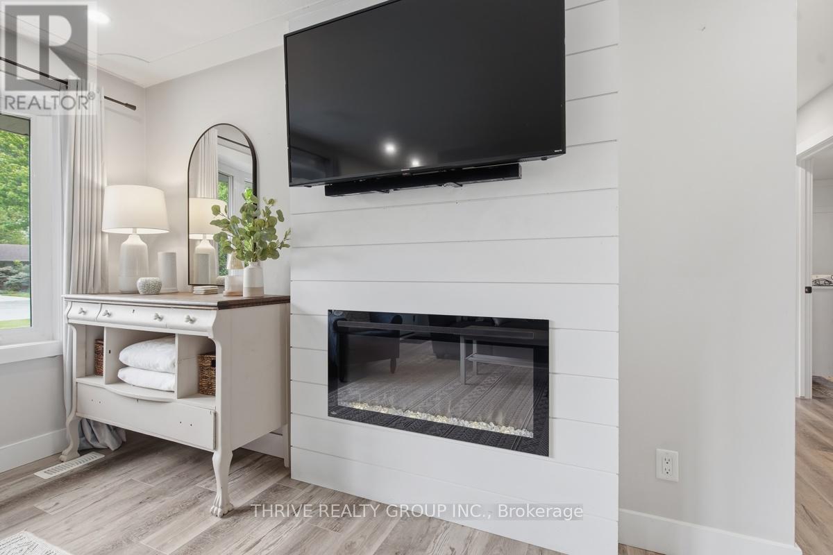 329 Strathroyal Avenue, Strathroy-Caradoc, Ontario  N7G 3G5 - Photo 16 - X13146940