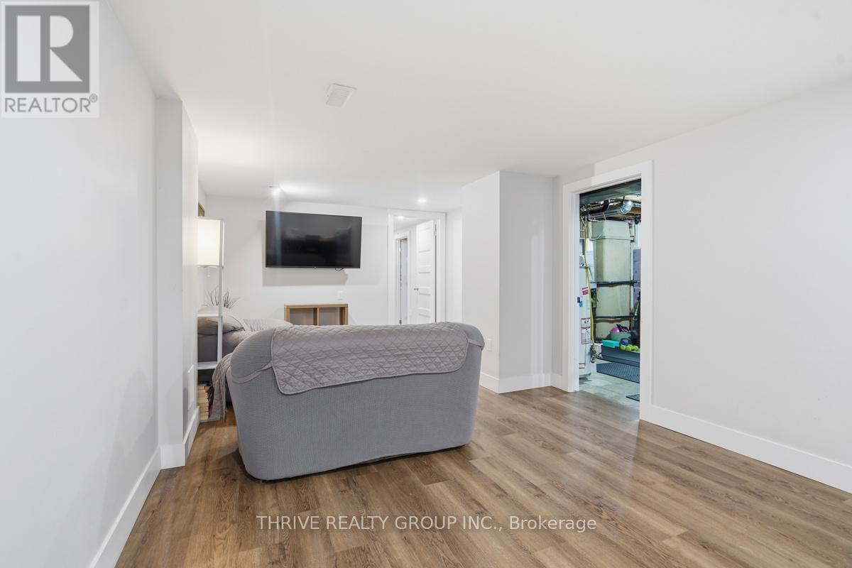 329 Strathroyal Avenue, Strathroy-Caradoc, Ontario  N7G 3G5 - Photo 25 - X13146940