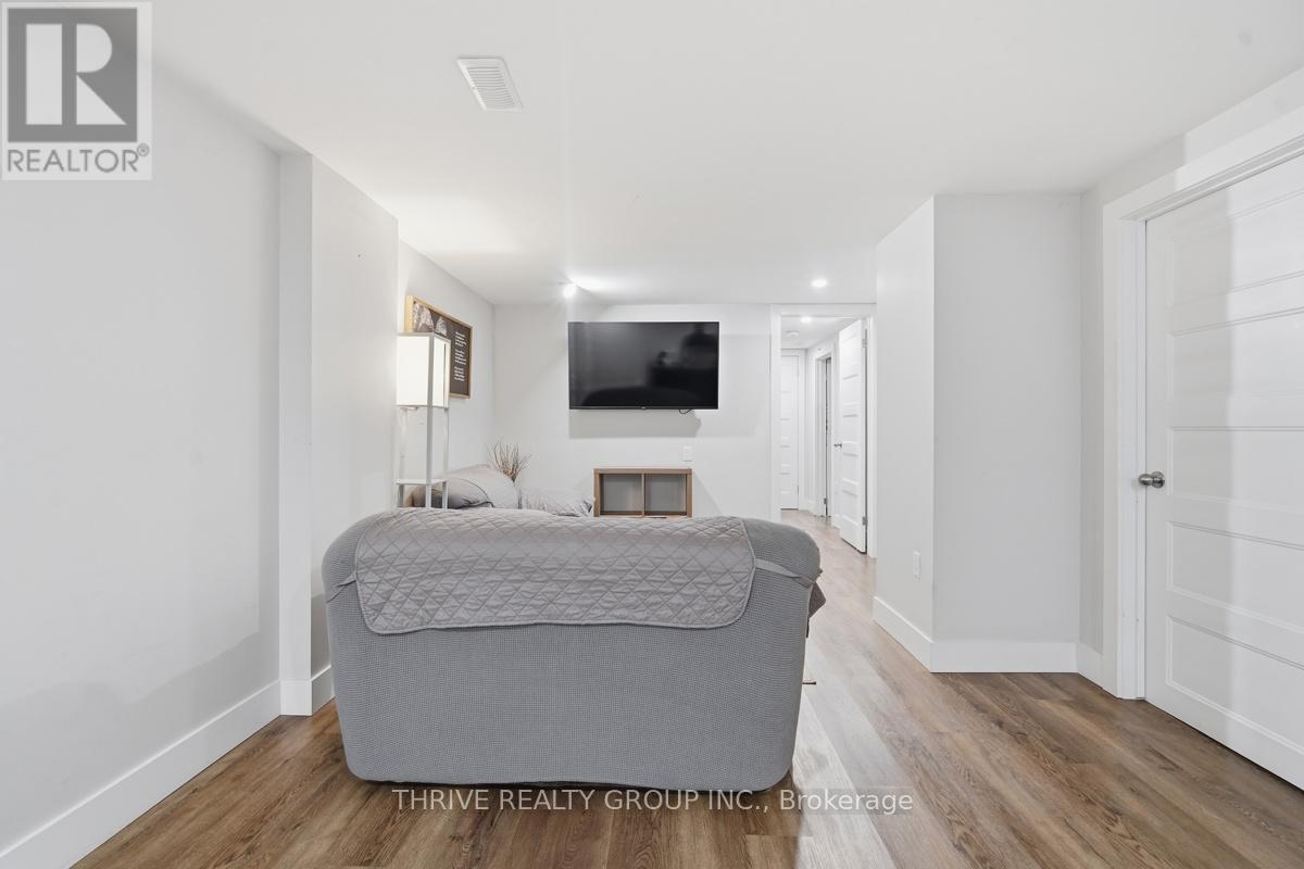 329 Strathroyal Avenue, Strathroy-Caradoc, Ontario  N7G 3G5 - Photo 26 - X13146940