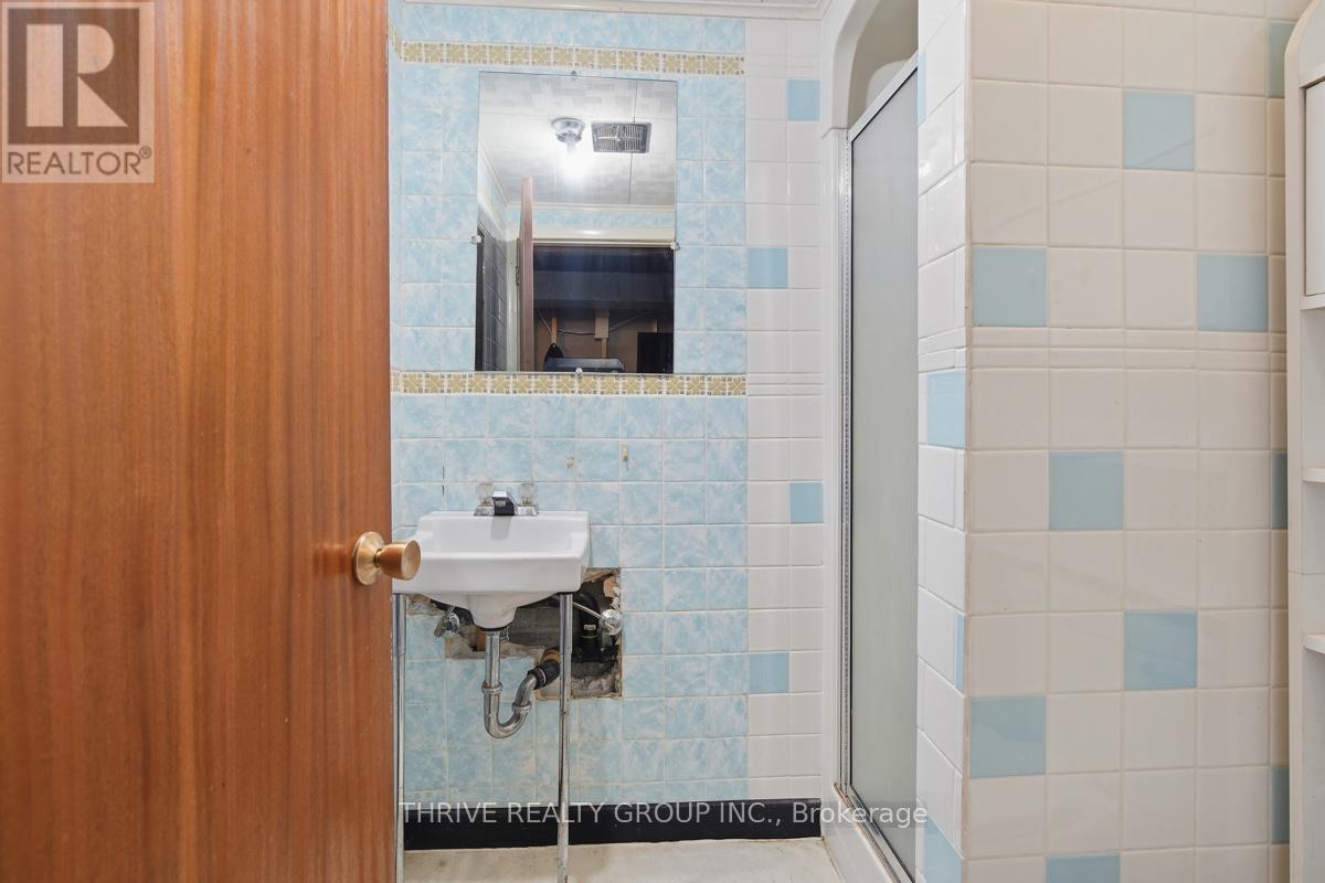 329 Strathroyal Avenue, Strathroy-Caradoc, Ontario  N7G 3G5 - Photo 31 - X13146940