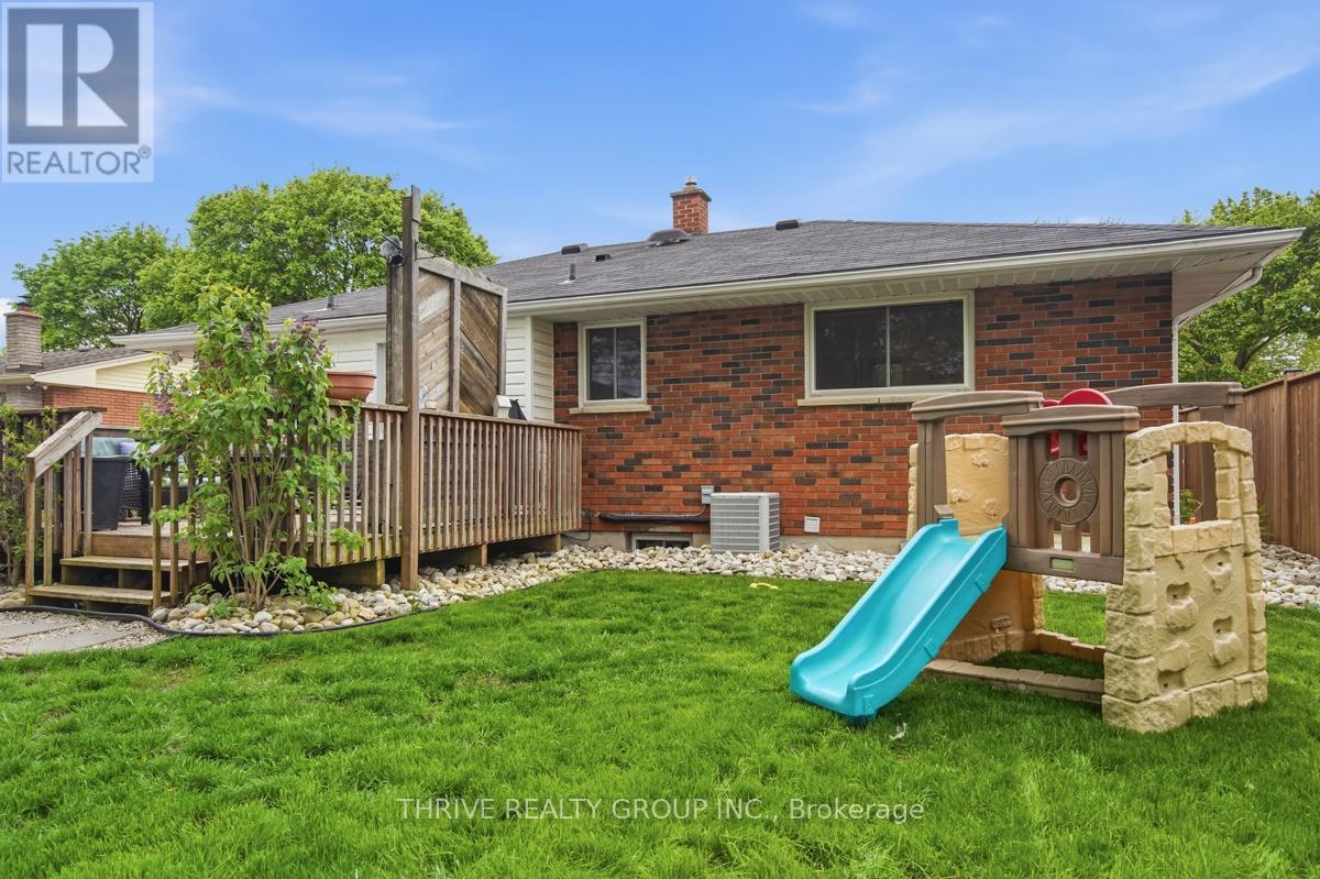 329 Strathroyal Avenue, Strathroy-Caradoc, Ontario  N7G 3G5 - Photo 37 - X13146940