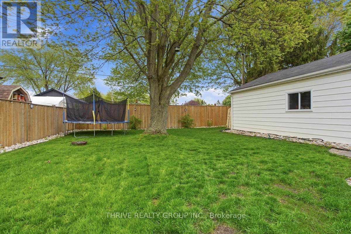 329 Strathroyal Avenue, Strathroy-Caradoc, Ontario  N7G 3G5 - Photo 39 - X13146940