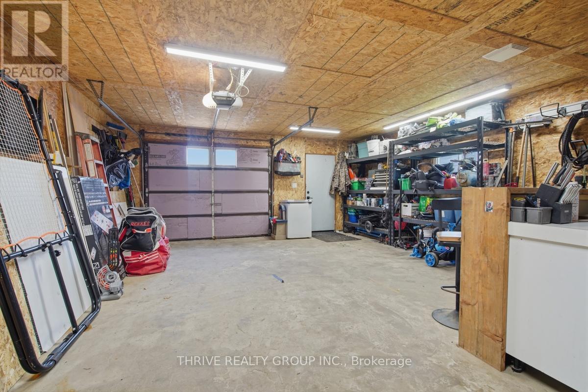 329 Strathroyal Avenue, Strathroy-Caradoc, Ontario  N7G 3G5 - Photo 43 - X13146940