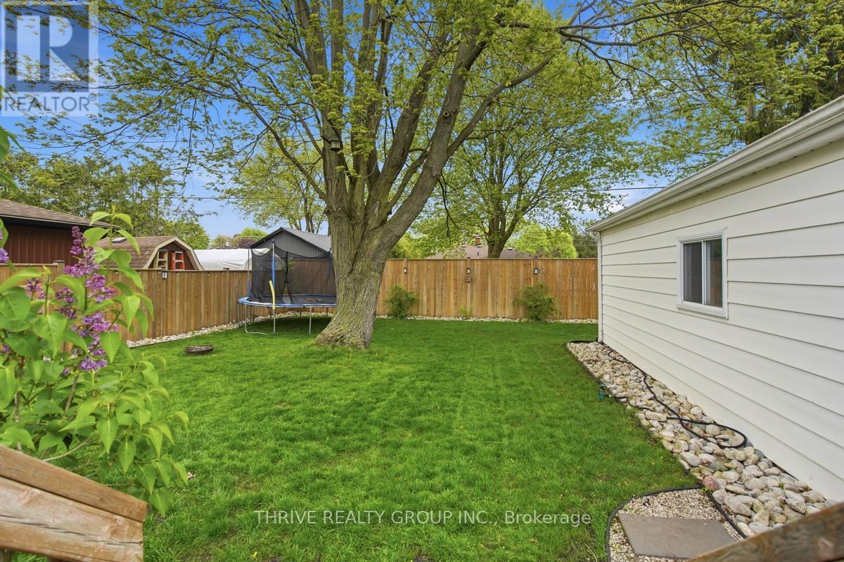 329 Strathroyal Avenue, Strathroy-Caradoc, Ontario  N7G 3G5 - Photo 46 - X13146940