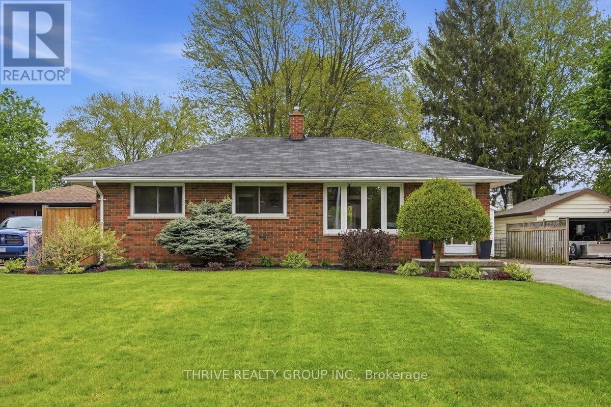 329 Strathroyal Avenue, Strathroy-Caradoc, Ontario  N7G 3G5 - Photo 5 - X13146940
