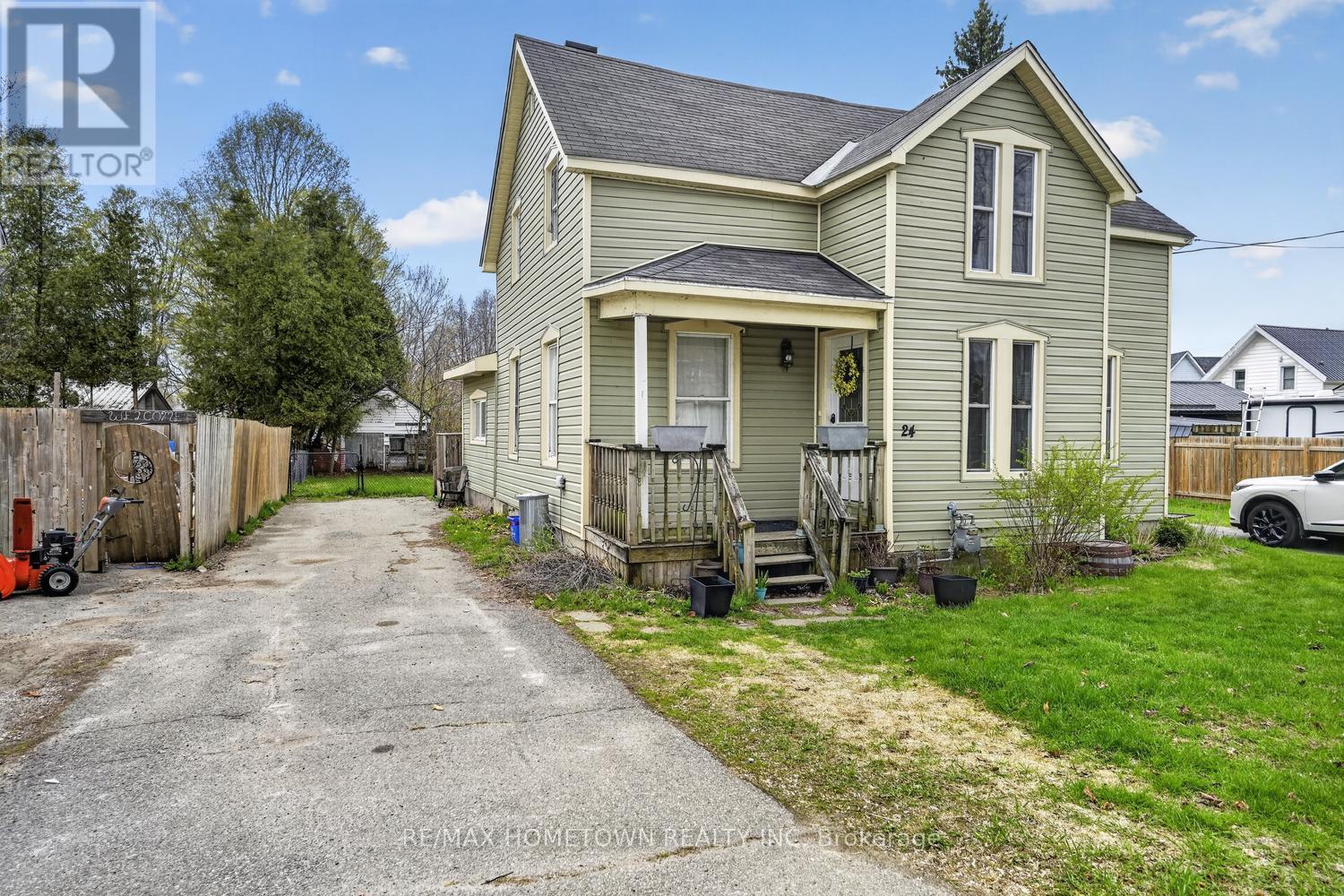 24 William Street, Edwardsburgh/cardinal, Ontario  K0E 1E0 - Photo 2 - X12782514
