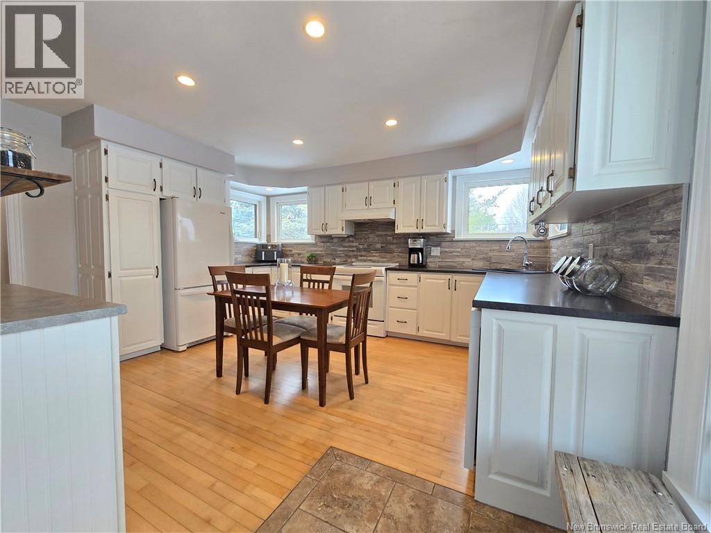 4276 Blvd Des Fondateurs, Saint-Isidore, New Brunswick  E8M 1G8 - Photo 4 - NB136342