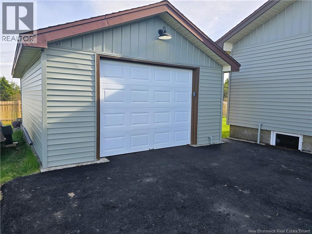 4276 Blvd Des Fondateurs, Saint-Isidore, New Brunswick  E8M 1G8 - Photo 3 - NB136342