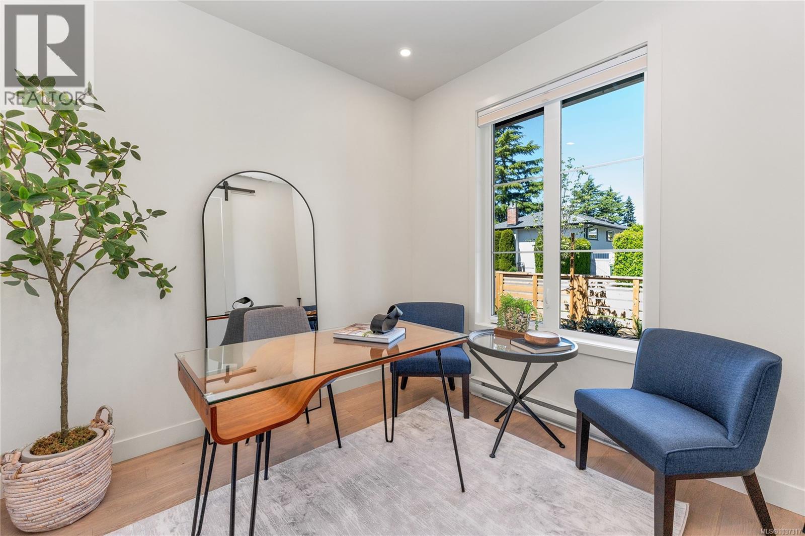 1 3333 Henderson Rd, Oak Bay, British Columbia  V8P 5A5 - Photo 34 - 1037317