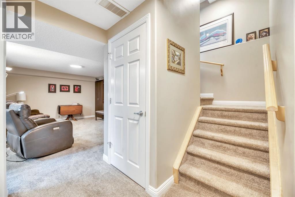 250 Prestwick Close SE, Calgary, Alberta  T2Z 4Y4 - Photo 29 - A2311753