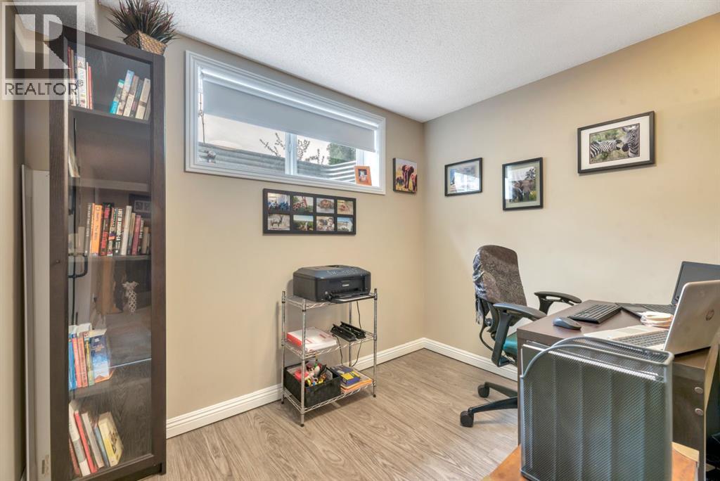 250 Prestwick Close SE, Calgary, Alberta  T2Z 4Y4 - Photo 32 - A2311753