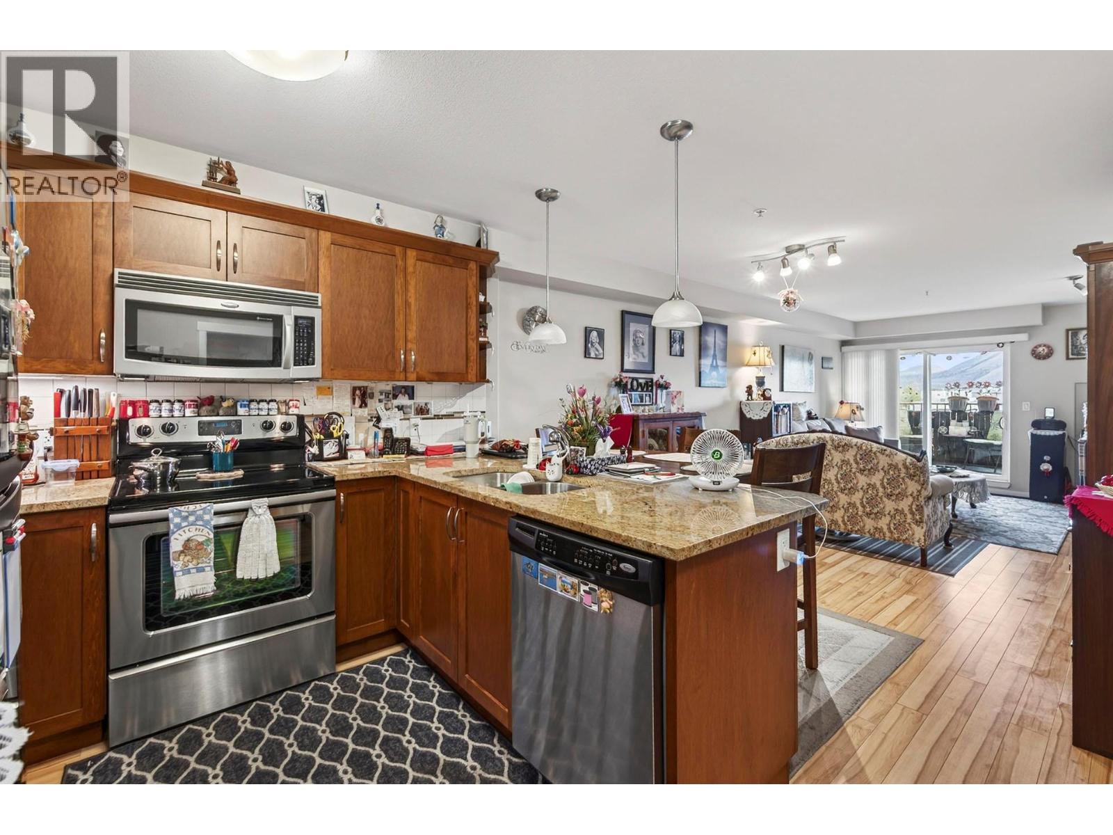 689 Tranquille Road Unit# 328, Kamloops, British Columbia  V2B 0C7 - Photo 4 - 10387621