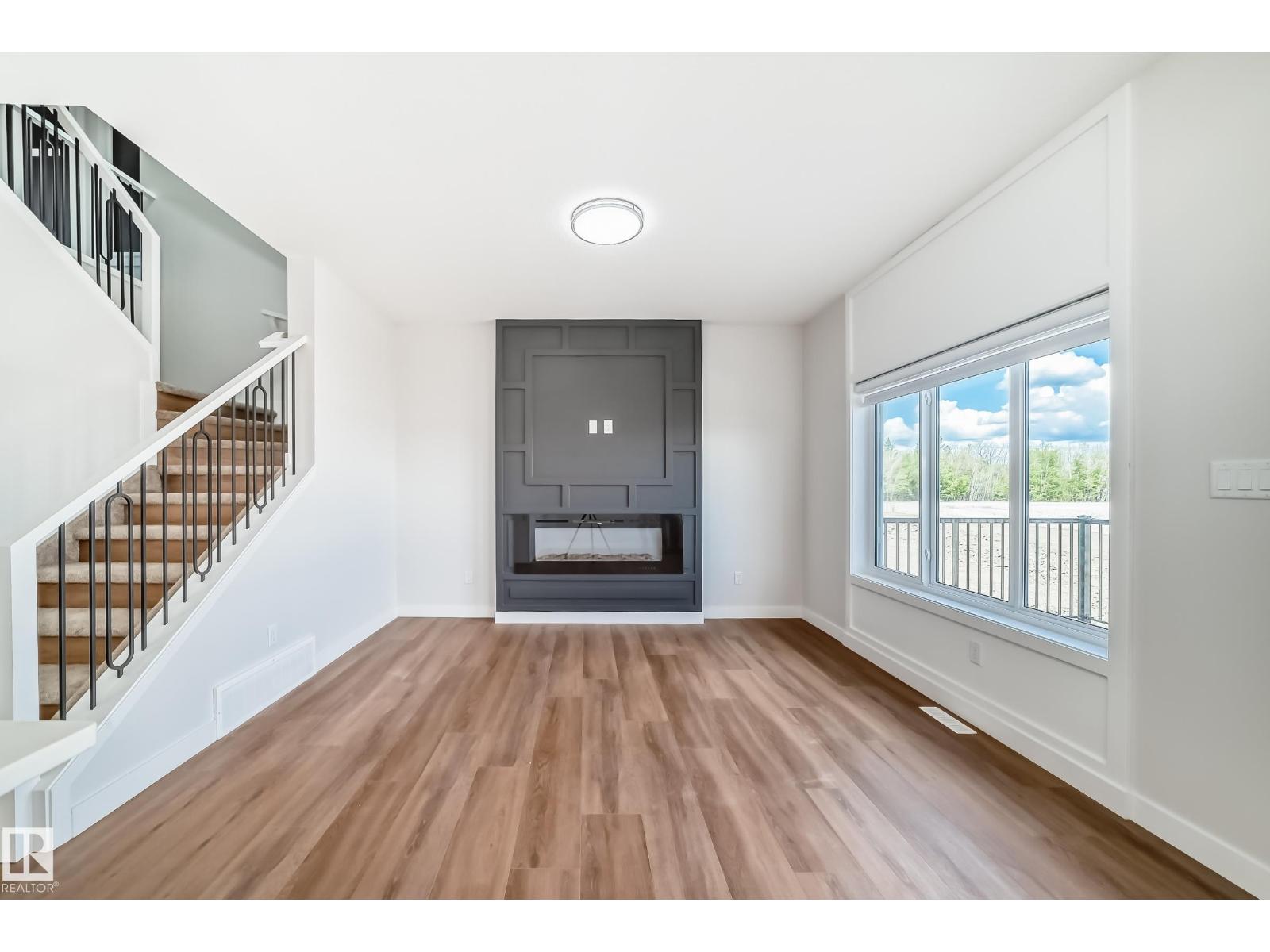 93 Patriot Wy, Spruce Grove, Alberta  T7X 4E8 - Photo 4 - E4488653