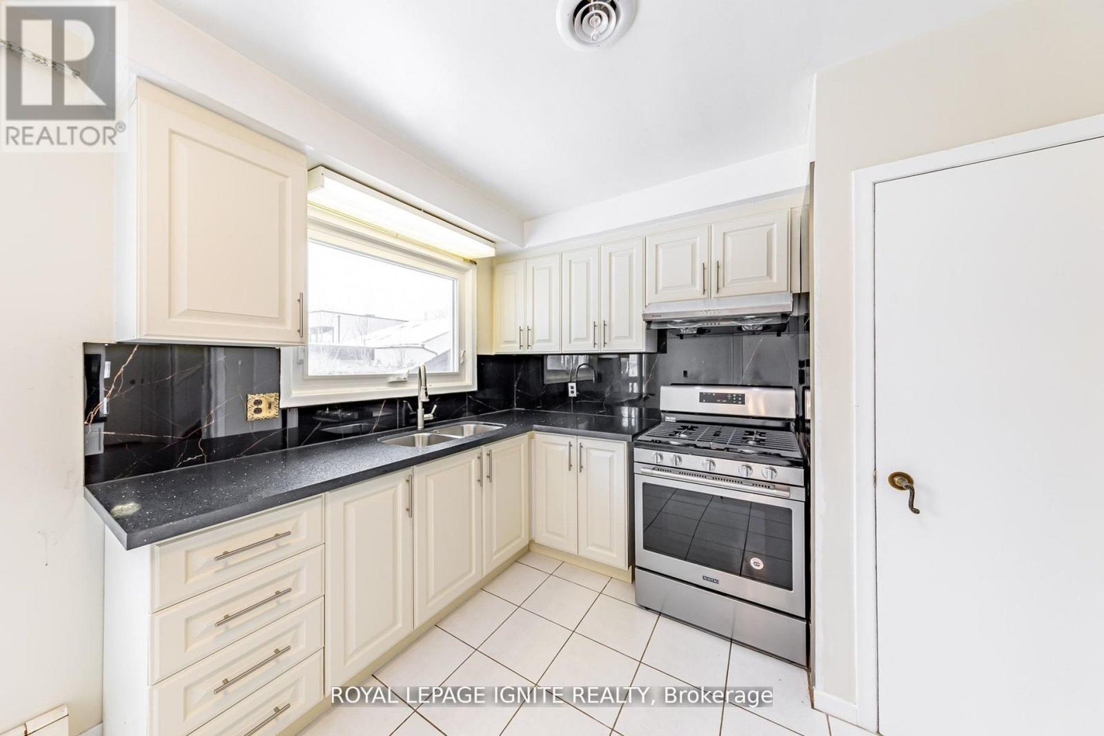 Main - 83 Deep Dene Drive, Toronto, Ontario  M1C 1L9 - Photo 24 - E13146948
