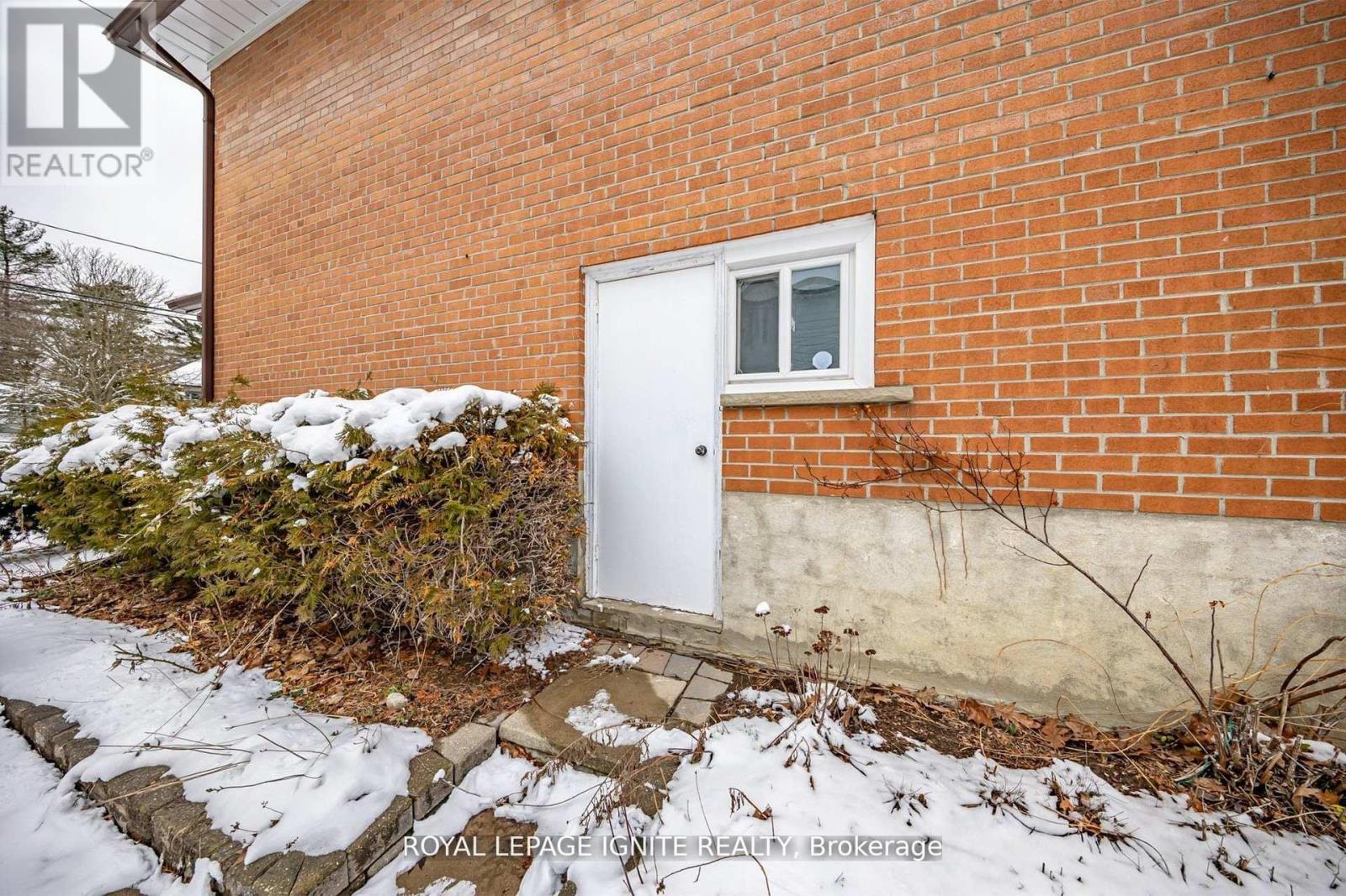 Main - 83 Deep Dene Drive, Toronto, Ontario  M1C 1L9 - Photo 7 - E13146948