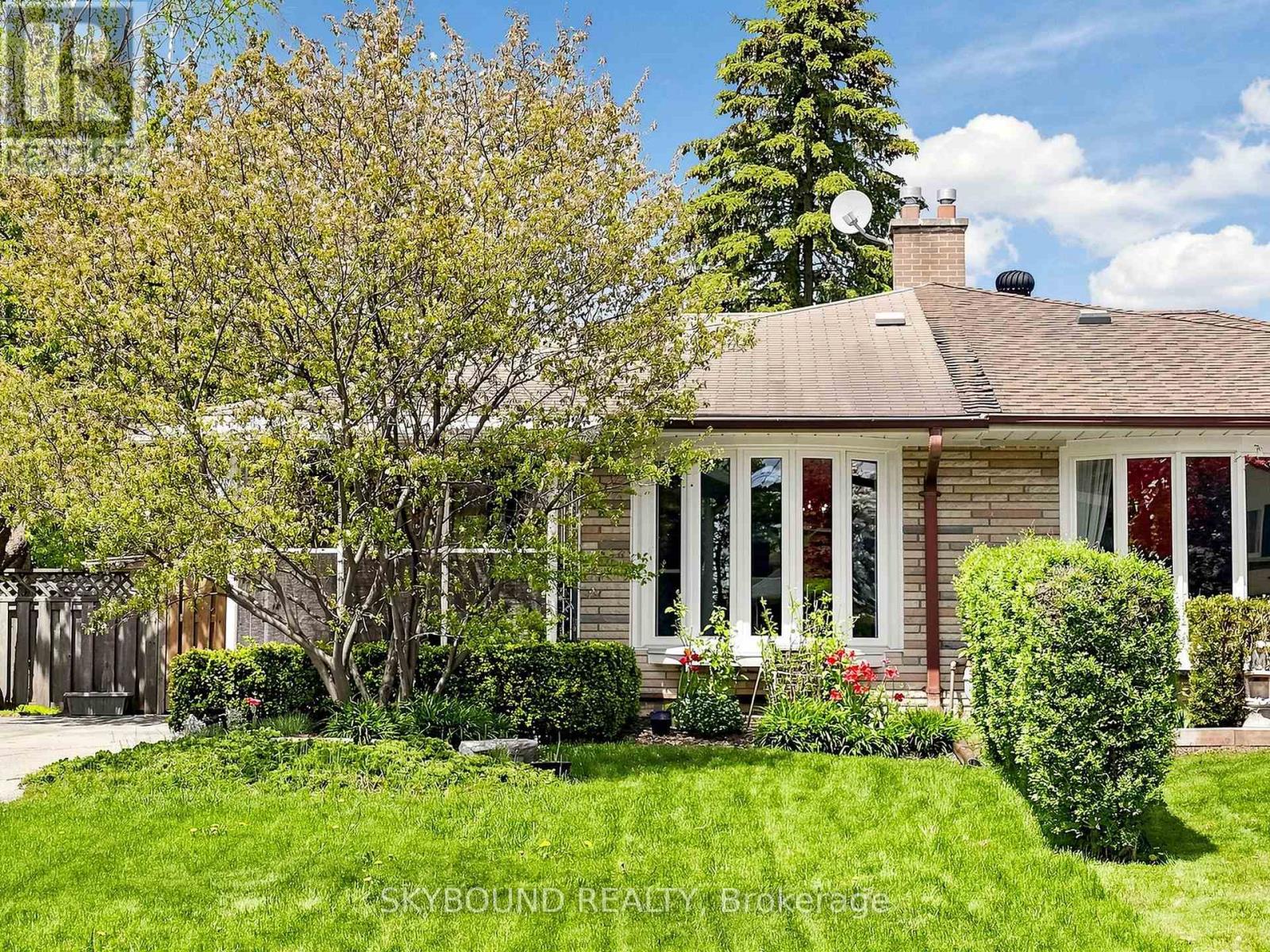 22 Friar Tuck Road, Markham, Ontario  L3P 1L9 - Photo 2 - N13146890