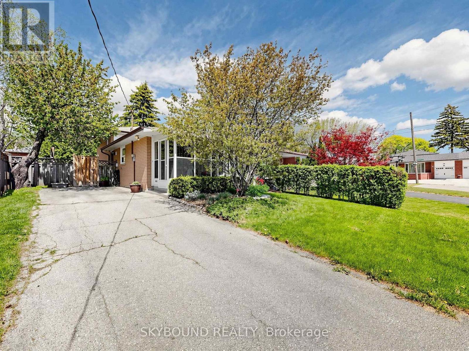 22 Friar Tuck Road, Markham, Ontario  L3P 1L9 - Photo 3 - N13146890