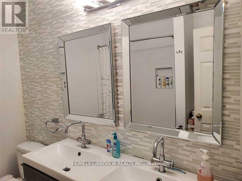 84 Huntington Park Drive W, Markham, Ontario  L3T 7C9 - Photo 11 - N13146928