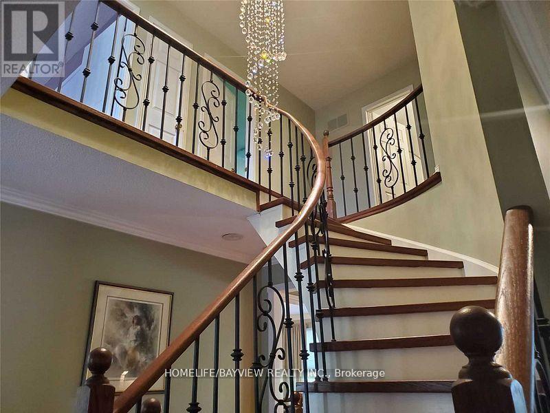 84 Huntington Park Drive W, Markham, Ontario  L3T 7C9 - Photo 7 - N13146928