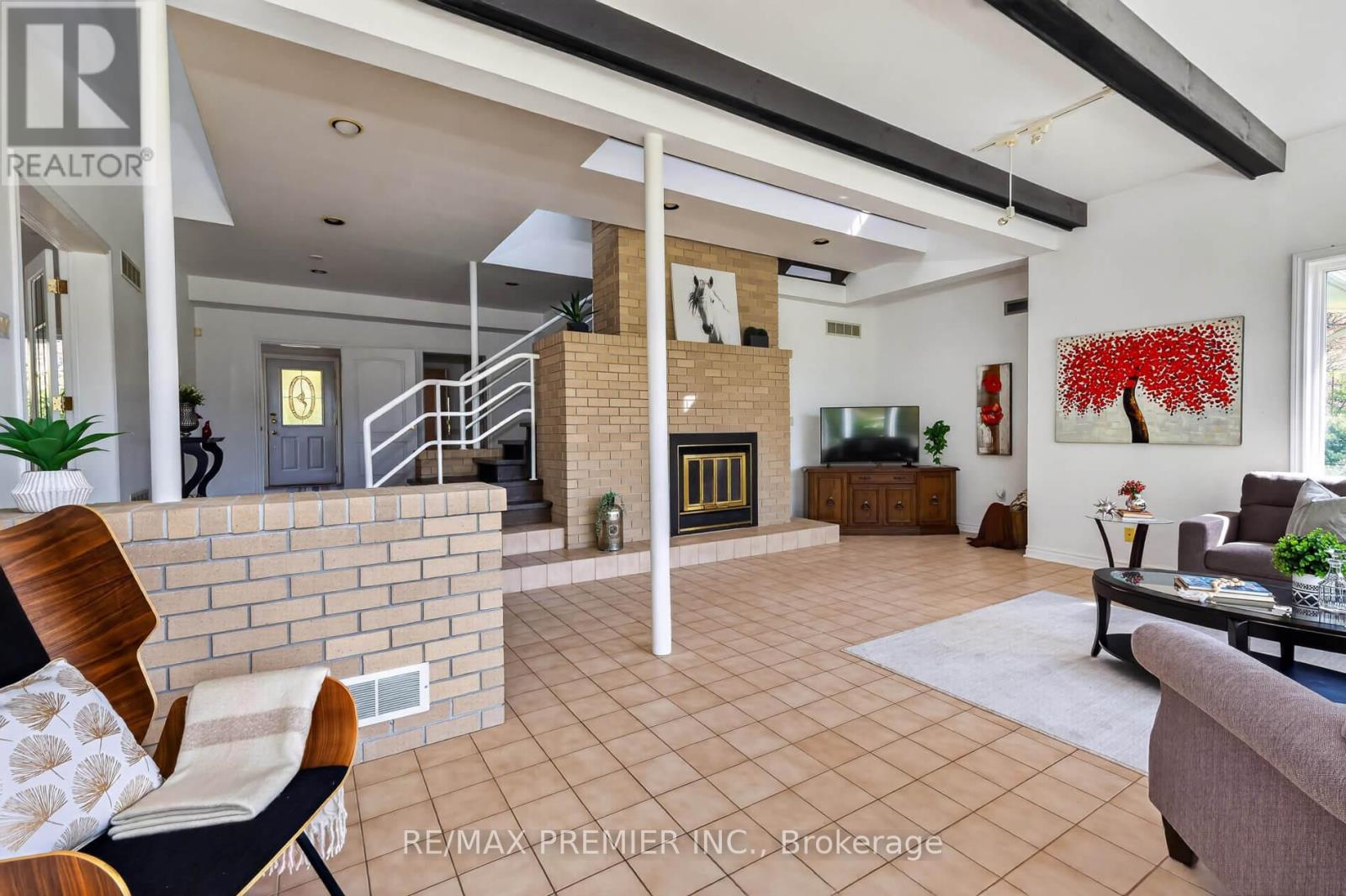 41 Green Valley Court, Vaughan, Ontario  L0J 1C0 - Photo 9 - N13146934
