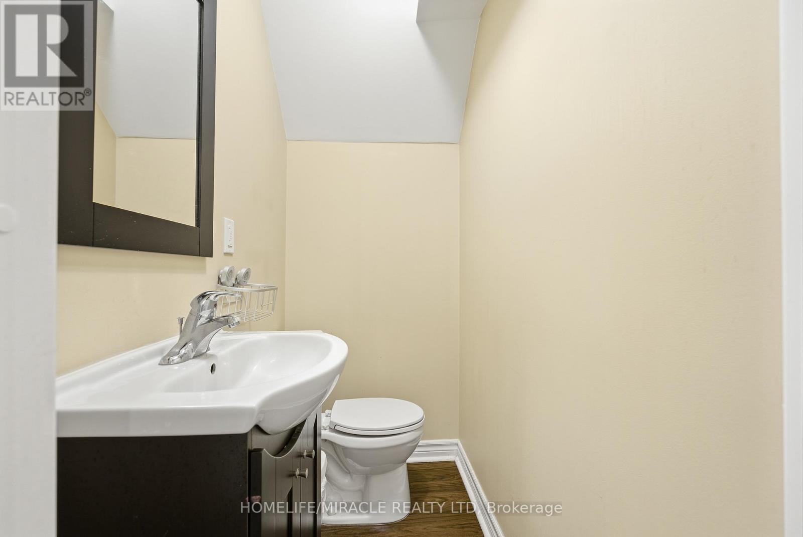 243 Venice Gate Drive, Vaughan, Ontario L4H 0G1 - Photo 39 - N13146944