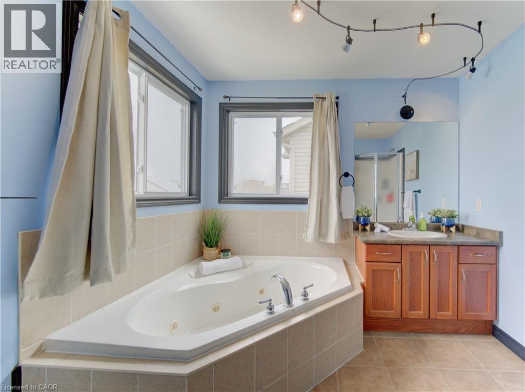 425 Sauve Crescent, Waterloo, Ontario  N2T 2Y8 - Photo 31 - 40827198