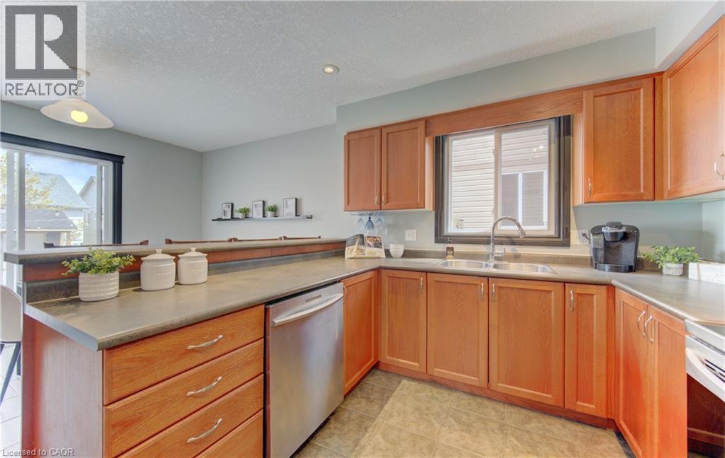 425 Sauve Crescent, Waterloo, Ontario  N2T 2Y8 - Photo 16 - 40827198