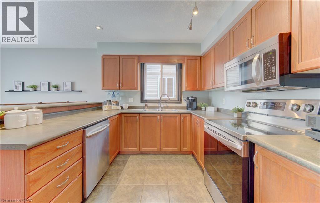 425 Sauve Crescent, Waterloo, Ontario  N2T 2Y8 - Photo 19 - 40827198