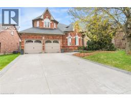 178 VALMONT Court, Ancaster, Ontario
