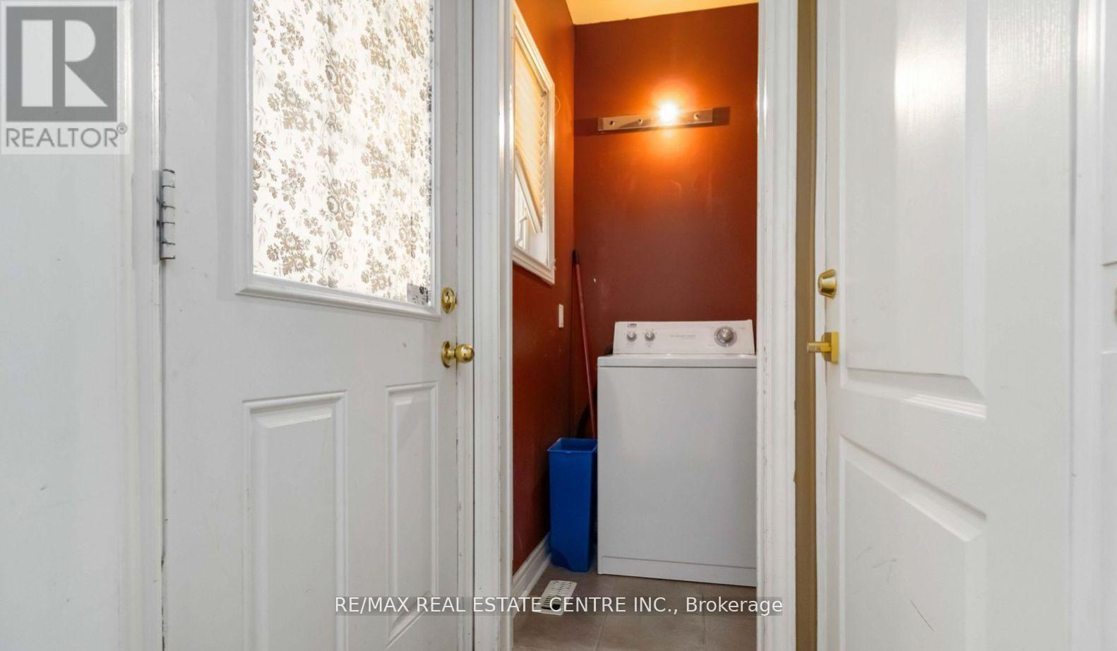 Basement - 5438 Tenth Line W, Mississauga, Ontario  L5M 0G5 - Photo 12 - W13146870