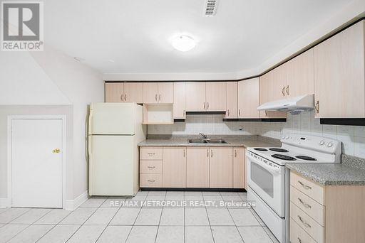 Bsmt - 60 Cranberry Crescent, Brampton, Ontario  L6Y 4X2 - Photo 8 - W13146920