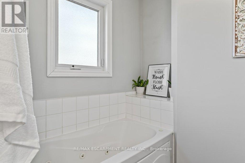 9793 Dickenson Road W, Hamilton, Ontario  L0R 1W0 - Photo 23 - X13146924