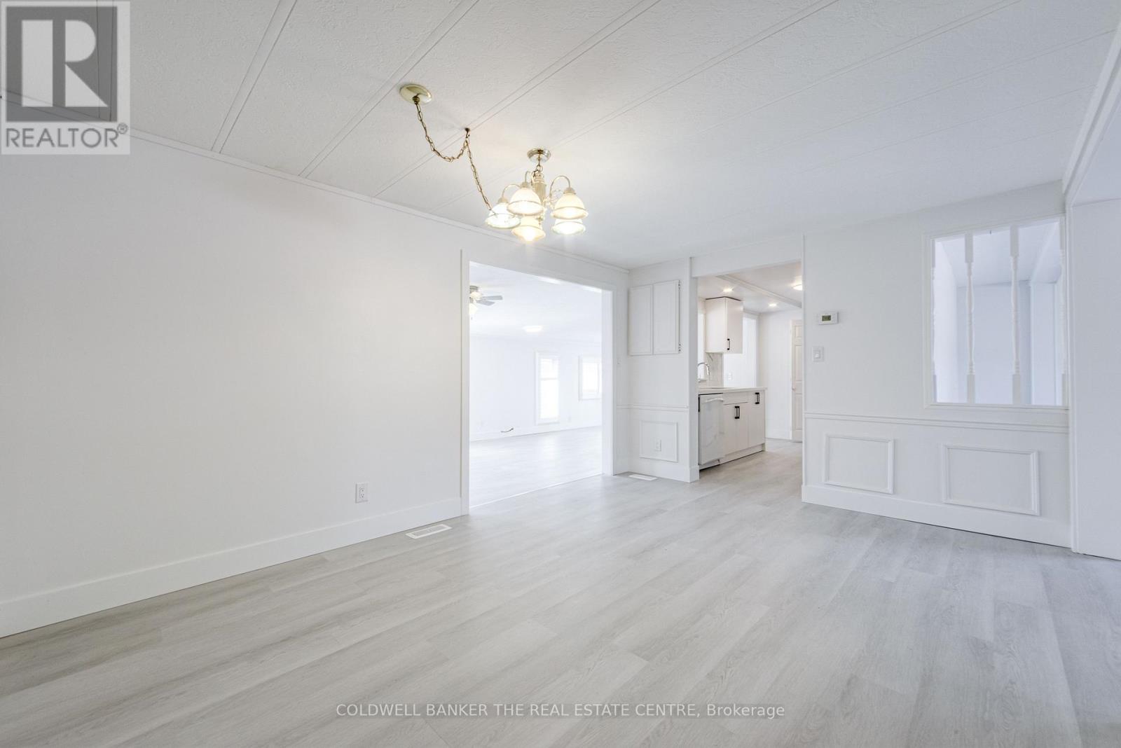 17 Linden Lane, Innisfil, Ontario  L9S 1P4 - Photo 8 - N13132150