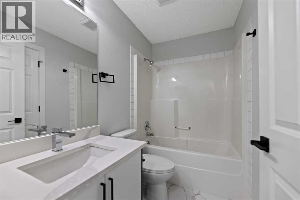 81 Saddlecrest Green NE, Calgary, Alberta  T3J 5N4 - Photo 25 - A2282129