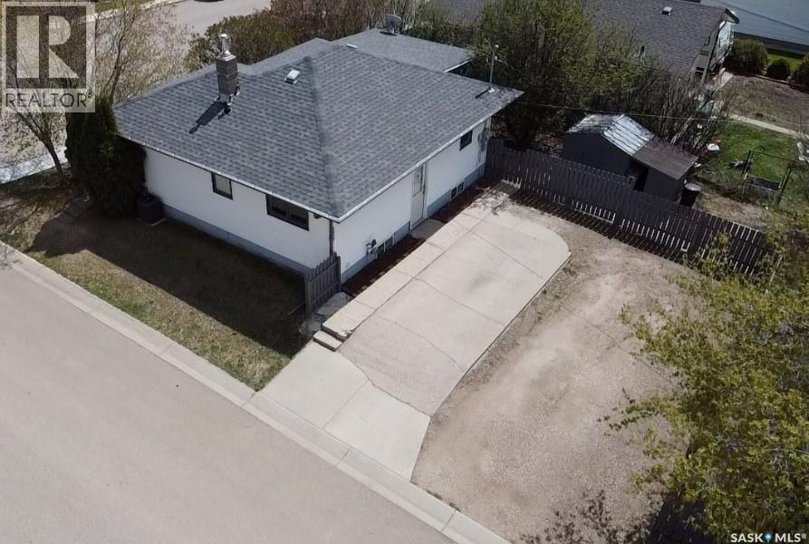 4812 Post Street, Macklin, Saskatchewan  S0L 2C0 - Photo 2 - SK029795