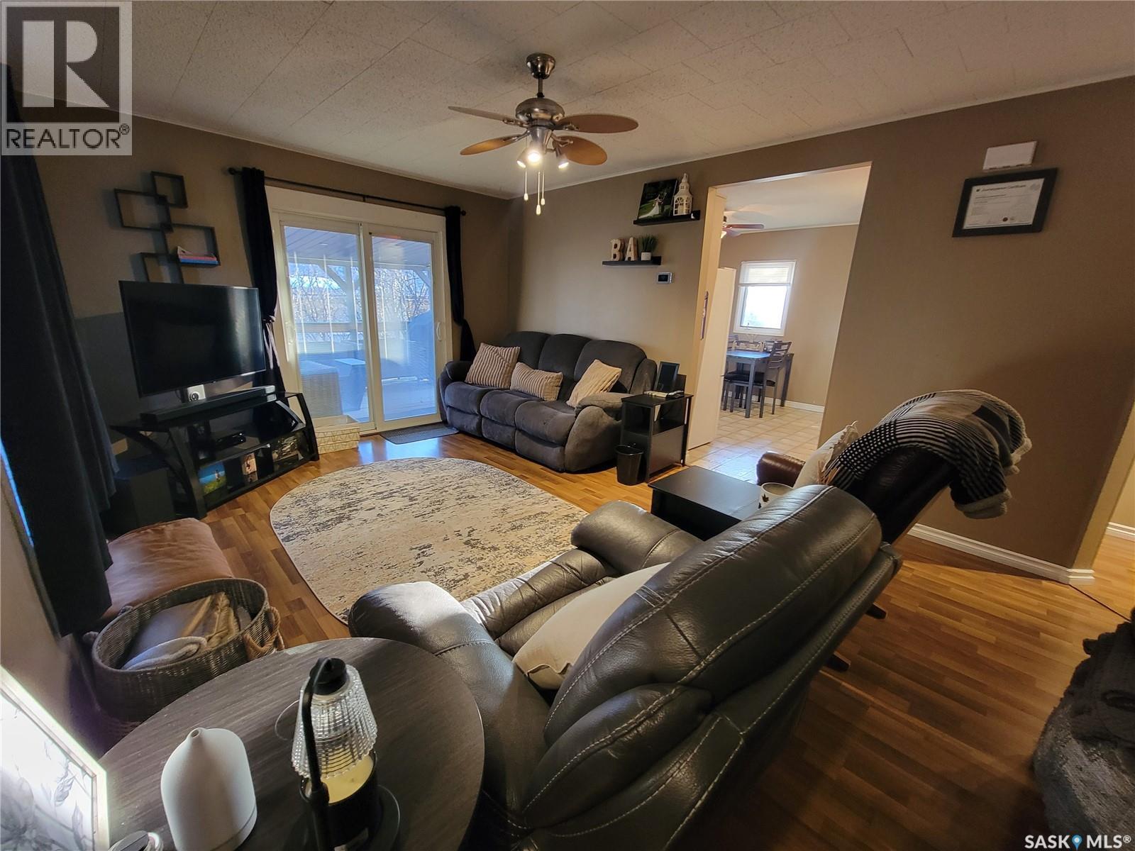 4812 Post Street, Macklin, Saskatchewan  S0L 2C0 - Photo 9 - SK029795