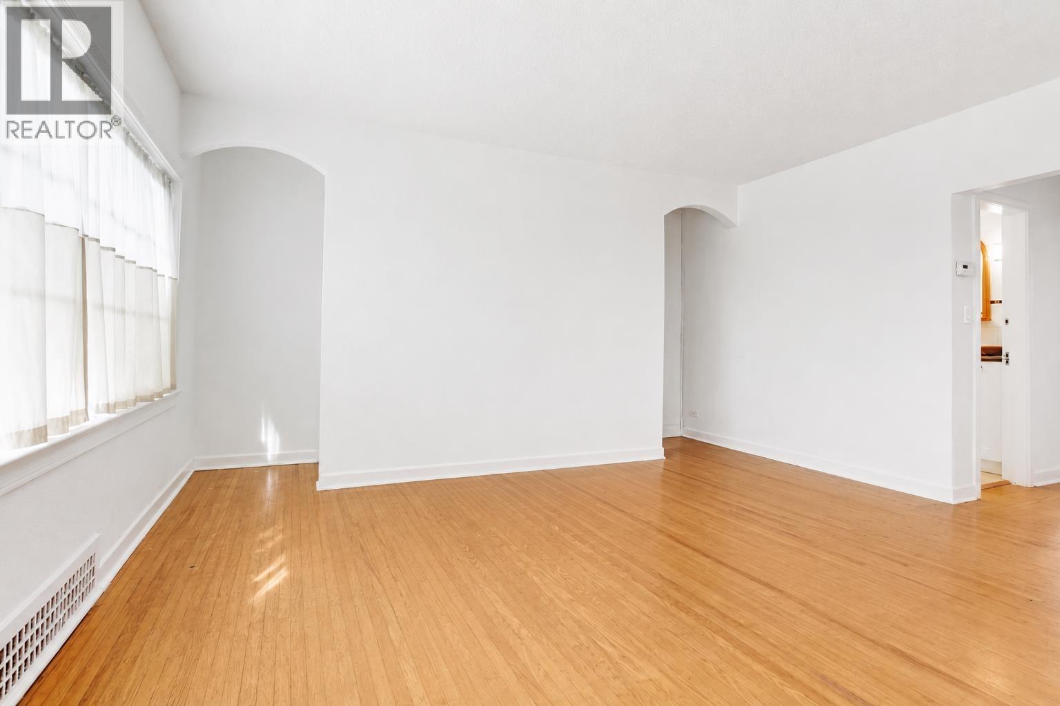 2305 W 3rd Avenue, Vancouver, British Columbia  V6K 1L6 - Photo 5 - R3067479