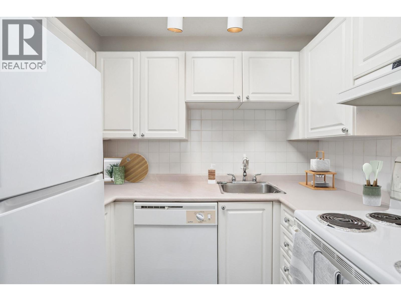 Ph3 4113 Fraser Street, Vancouver, British Columbia  V5V 4E9 - Photo 4 - R3125369
