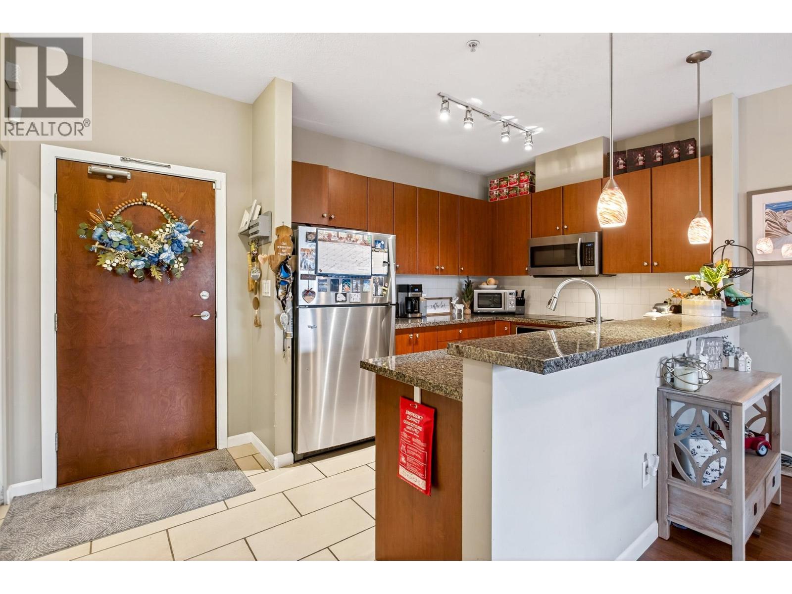 302 100 Capilano Road, Port Moody, British Columbia  V3H 5M9 - Photo 6 - R3125410