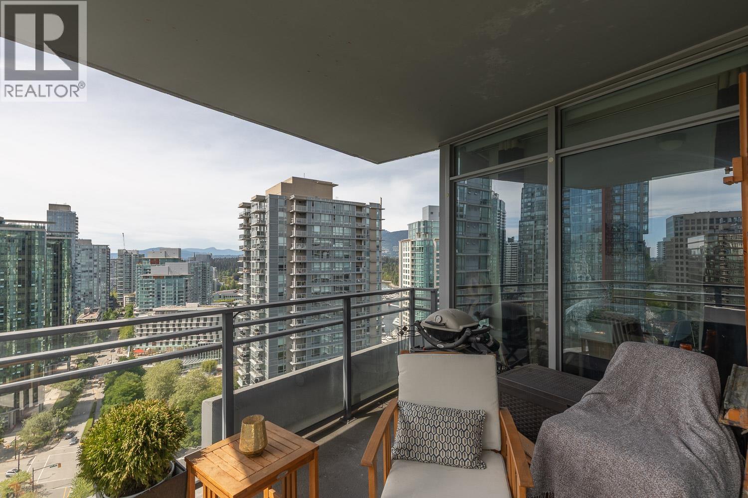 2405 1205 W Hastings Street, Vancouver, British Columbia  V6E 4T7 - Photo 11 - R3125425