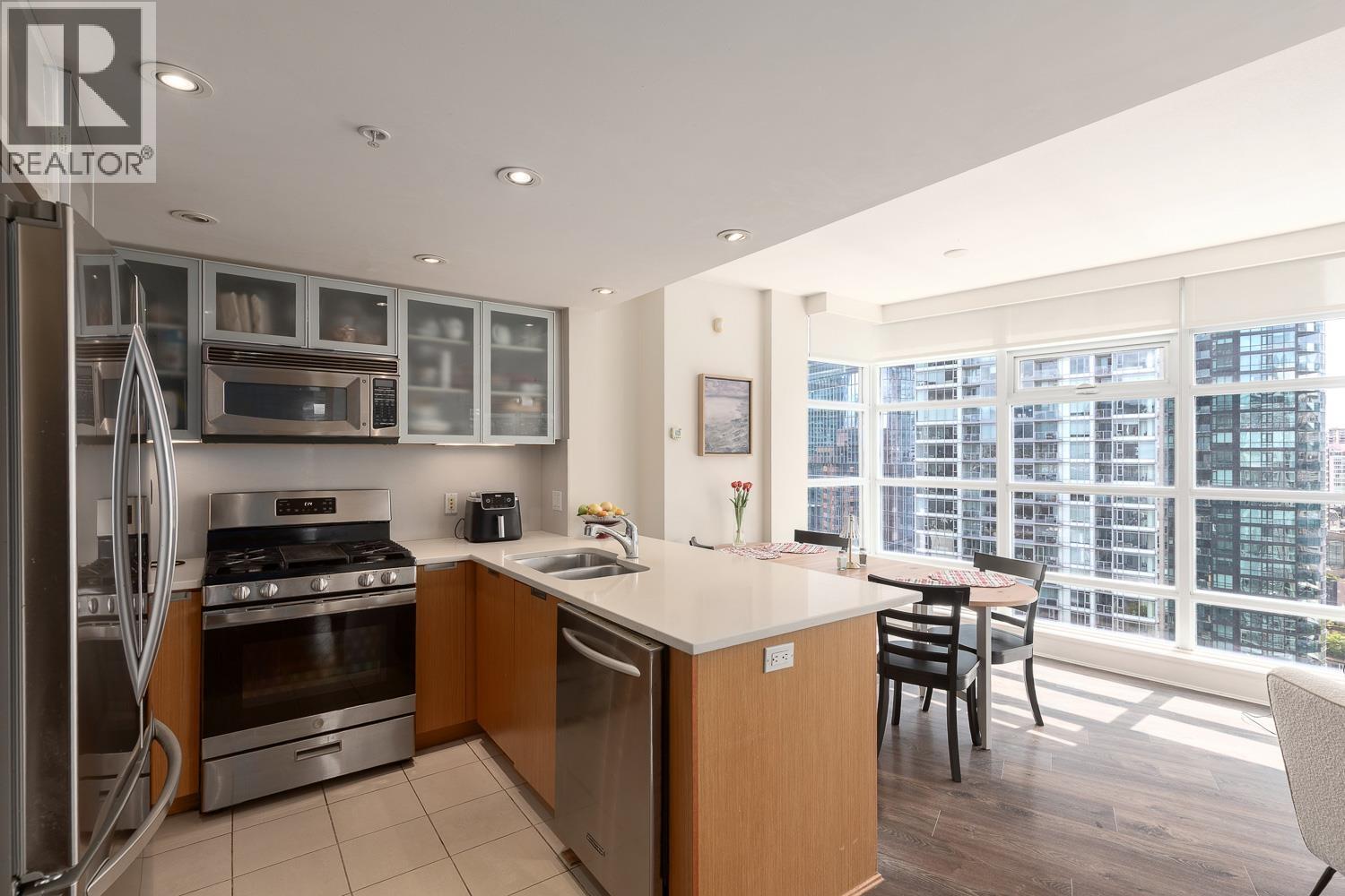 2405 1205 W Hastings Street, Vancouver, British Columbia  V6E 4T7 - Photo 5 - R3125425